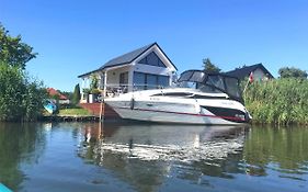 Baltic Waterfront Yacht House